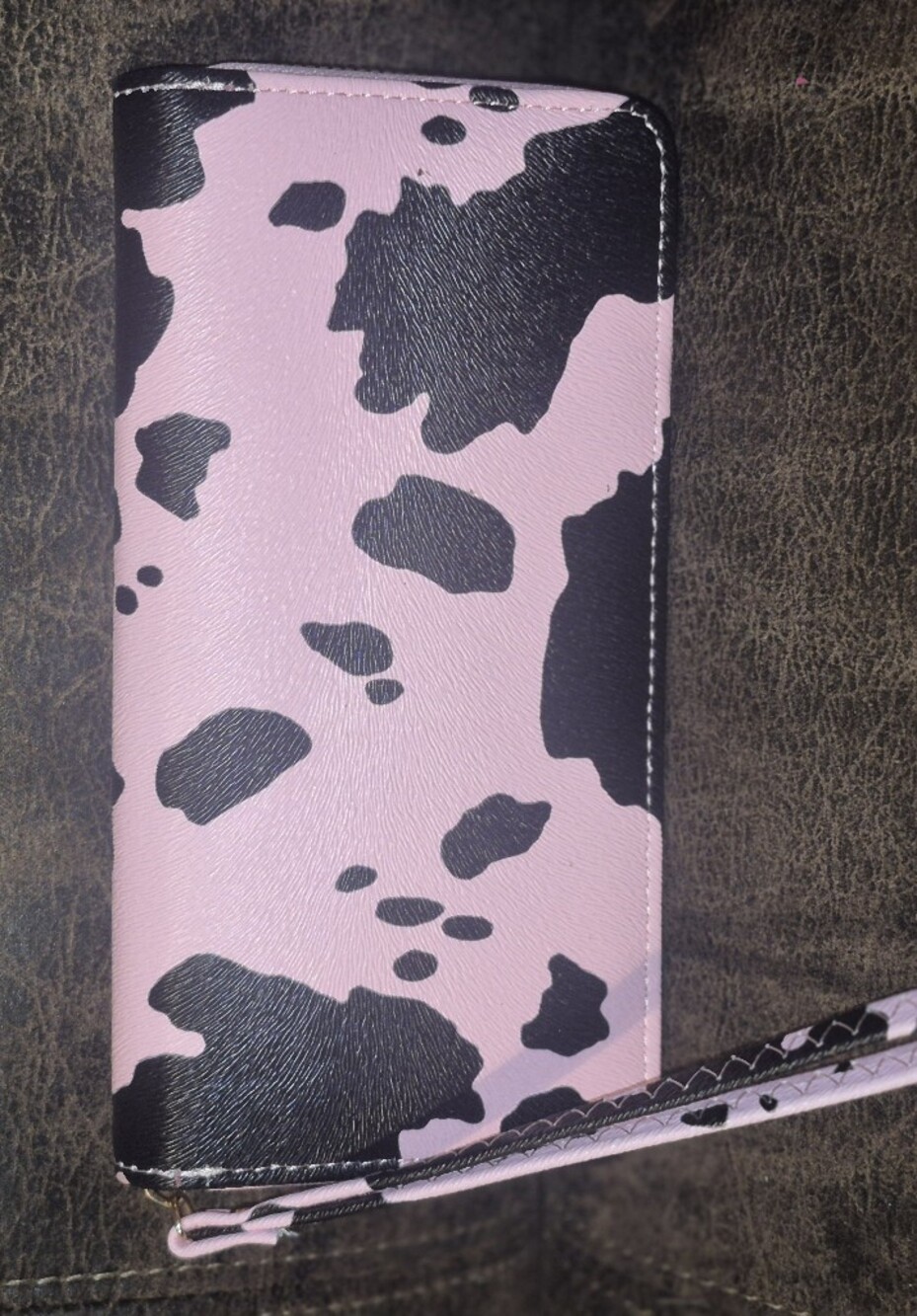 Women's Pink & Black Cow Pattern Zip Wallet - Chic Wristlet